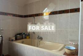 Beautiful Detached House with Lovely Garden