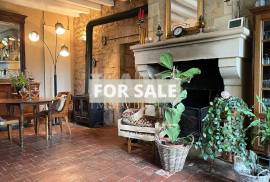 Detached Country House with Open Views