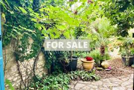 Spacious Detached Villa With Nice Garden