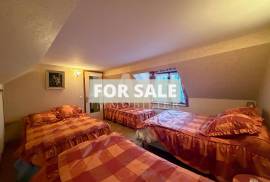 Lovely Detached House and Garden