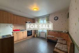 Lovely Detached House and Garden