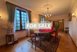 Lovely Detached House and Garden