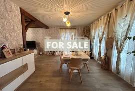 Detached House with Garden