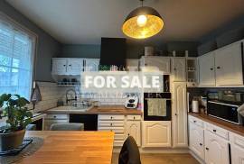 Detached House with Garden