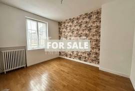 Town House with Nice Garden