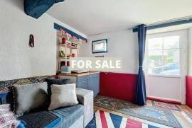 Country House with Bundles of Character