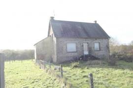 Detached Country House with Outbuilding