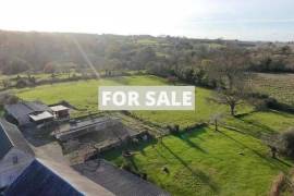 Detached Country House with Outbuildings