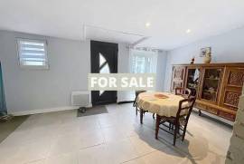 Detached Country House with Outbuilding