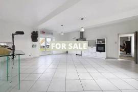 Detached Country House with Open Views