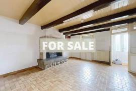 Detached Country House with Outbuilding