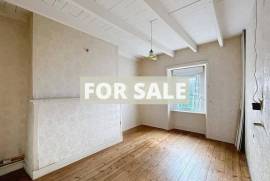 Detached Country House with Outbuilding