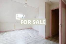 Detached Country House with Outbuilding