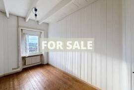 Detached Country House with Outbuilding