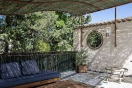 Delightful Town House with Lovely Garden
