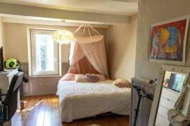 Delightful Town House with Lovely Garden