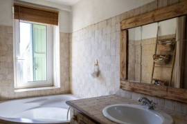 Delightful Town House with Lovely Garden