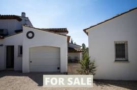 Detached Villa with Pool and Guest Accommodation Detached Villa with Pool and Guest Accommodation