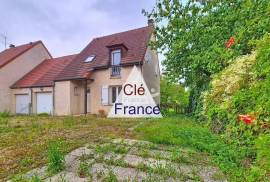 Ideal Family Home Just North of Paris