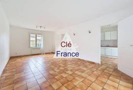 Ideal Family Home Just North of Paris