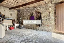 Former Farm House With Outbuildings