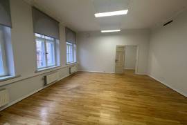 Commercial property in Riga city for rent 1.144€
