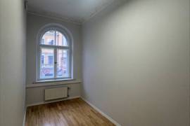 Commercial property in Riga city for rent 1.144€