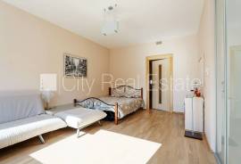 Apartment for rent in Jurmala, 162.00m2