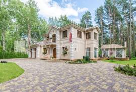 Detached house for sale in Jurmala, 365.00m2
