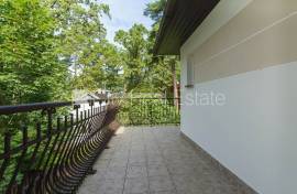 Detached house for rent in Jurmala, 260.00m2