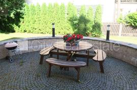 Detached house for rent in Jurmala, 260.00m2