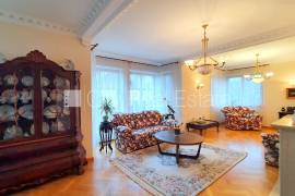 Detached house for rent in Jurmala, 260.00m2