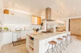 Casa Perla: Oceanfront House For Sale in Playa Langosta