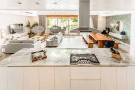 Casa Perla: Oceanfront House For Sale in Playa Langosta