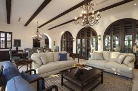 Casa de Tom - 15 Paseo del Mar: Timeless 5-Bedroom Beachfront Villa on Paseo del Mar, Las Catalinas