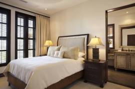 Casa de Tom - 15 Paseo del Mar: Timeless 5-Bedroom Beachfront Villa on Paseo del Mar, Las Catalinas