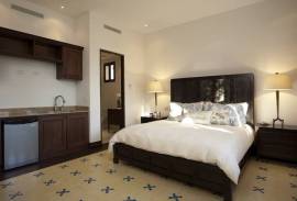 Casa de Tom - 15 Paseo del Mar: Timeless 5-Bedroom Beachfront Villa on Paseo del Mar, Las Catalinas