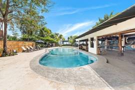 Beachfront Restaurant: Titled Beachfront Land Included in Sale! Great Business Opportunity!