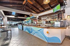 Beachfront Restaurant: Titled Beachfront Land Included in Sale! Great Business Opportunity!