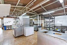 Beachfront Restaurant: Titled Beachfront Land Included in Sale! Great Business Opportunity!