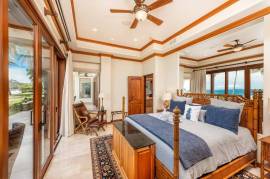 Palms #33: Exquisite titled beachfront property in the heart of Flamingo