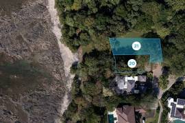 Lot #21 La Dulce Vida Beachfront Estate: A Luxury Offering in Hacienda Pinilla