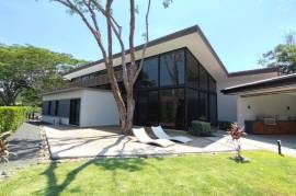 Llama Del Bosque #27 in Reserva Conchal, CR