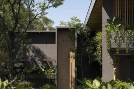 Casa Araza: Refined Tropical Architecture Steps from Playa Grande