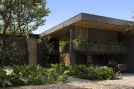 Casa Araza: Refined Tropical Architecture Steps from Playa Grande