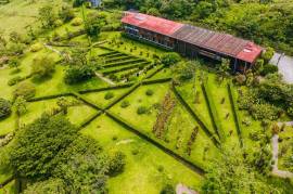 Celeste Mountain Lodge: Mountain Hotel/Resort/Hostel For Sale in Bijagua