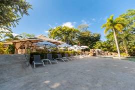 Mikado Natural Lodge: Turnkey Eco Lodge with Ocean Views & Expansion Potential in Guanacaste