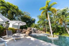 Mikado Natural Lodge: Turnkey Eco Lodge with Ocean Views & Expansion Potential in Guanacaste