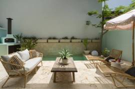 16 Calle La Ronda: Stylish Renovated Home with Plunge Pool in Beach Town - Steps from Playa Danta