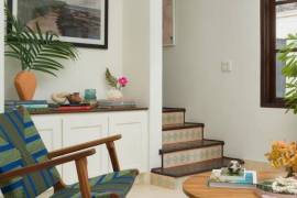 16 Calle La Ronda: Stylish Renovated Home with Plunge Pool in Beach Town - Steps from Playa Danta